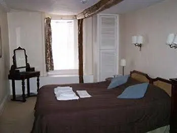 Snooty Fox Hotell 3*