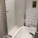 Snooty Fox Szálloda