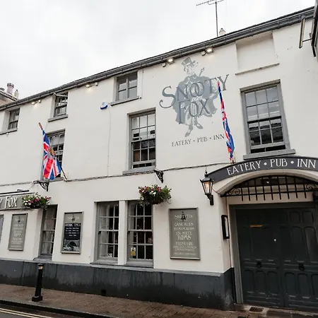 Snooty Fox Hotel 3*