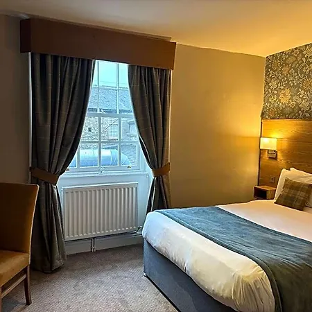 Otel Snooty Fox 3*